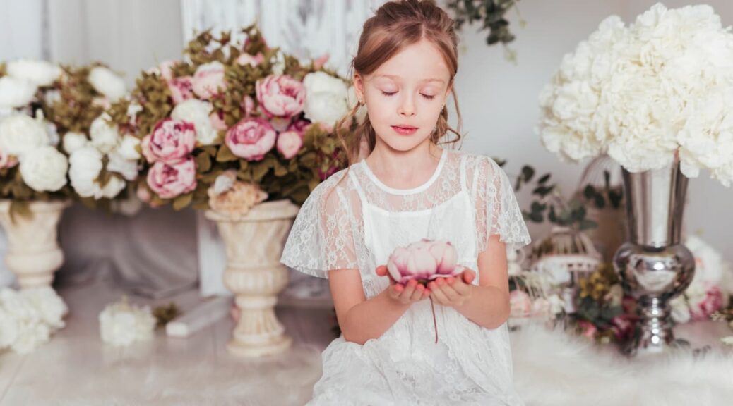 accessoiriser la robe de cérémonie de votre fille